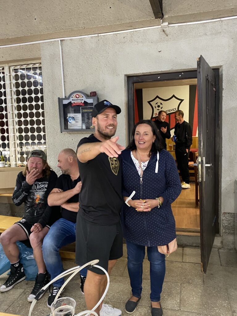 90 let klubu