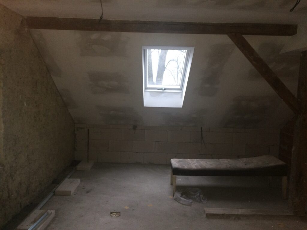 Rekonstrukce kabin — půda a okna